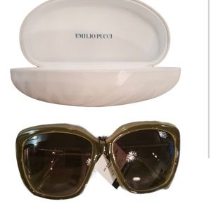New Without Tags Authentic Emilio Pucci Cat Eye sunglasses